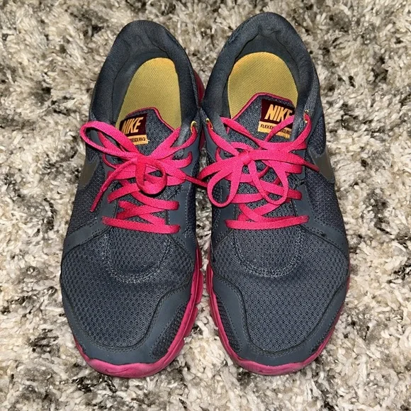 Nike Women’s Running Shoes Sneakers Flex Experience RN 2 in Pink - Picture 3 of 9